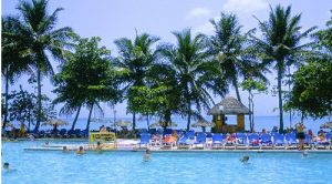 Del Pino valoriza el retorno del capital dominicano a hotelería