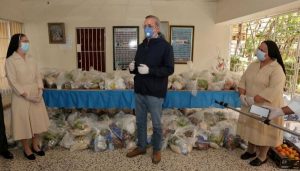 Abinader demanda programa especial de apoyo a productores agropecuarios