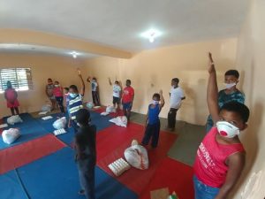 ASOJUSA entrega ayudas a sus atletas y entrenadores