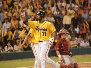 Águilas buscan a Rangel Ravelo y Edwin Encarnación para el 2020-21