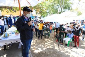 Gonzalo entrega 35 mil mascarillas Hato Mayor y El Seibo para COVID