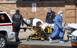 NY registra el menor número de hospitalizaciones tras confinamiento