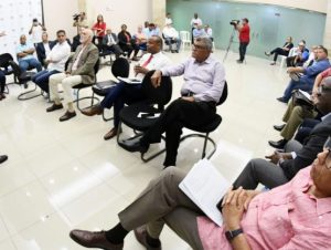 Opiniones encontradas en plan de reapertura deportiva de la RD