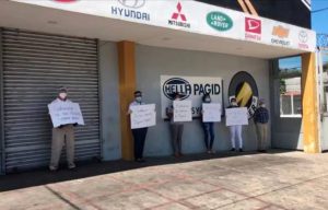 Propietarios de tiendas repuestos de vehículos piden se les deje trabajar Propietarios de tiendas repuestos de vehículos piden se les deje trabajar