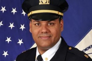 Renuncia comandante dominicano de la Policía en protesta a la reforma