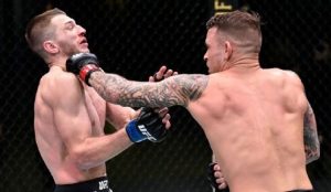 Dustin Poirier dominó y frenó el ascenso de Dan Hooker