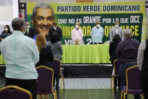 Partido Verde proclama a Gonzalo Castillo su candidato a la Presidencia