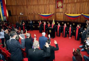 VENEZUELA: Parlamento no reconoce al nuevo Consejo Electoral