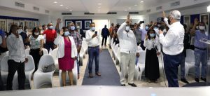 Doce movimientos independientes y exdirigentes ingresaron al PRD Doce movimientos independientes y exdirigentes ingresaron al PRD