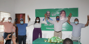 Trajano Santana pide buscar casa por casa votos para candidatos del PRI