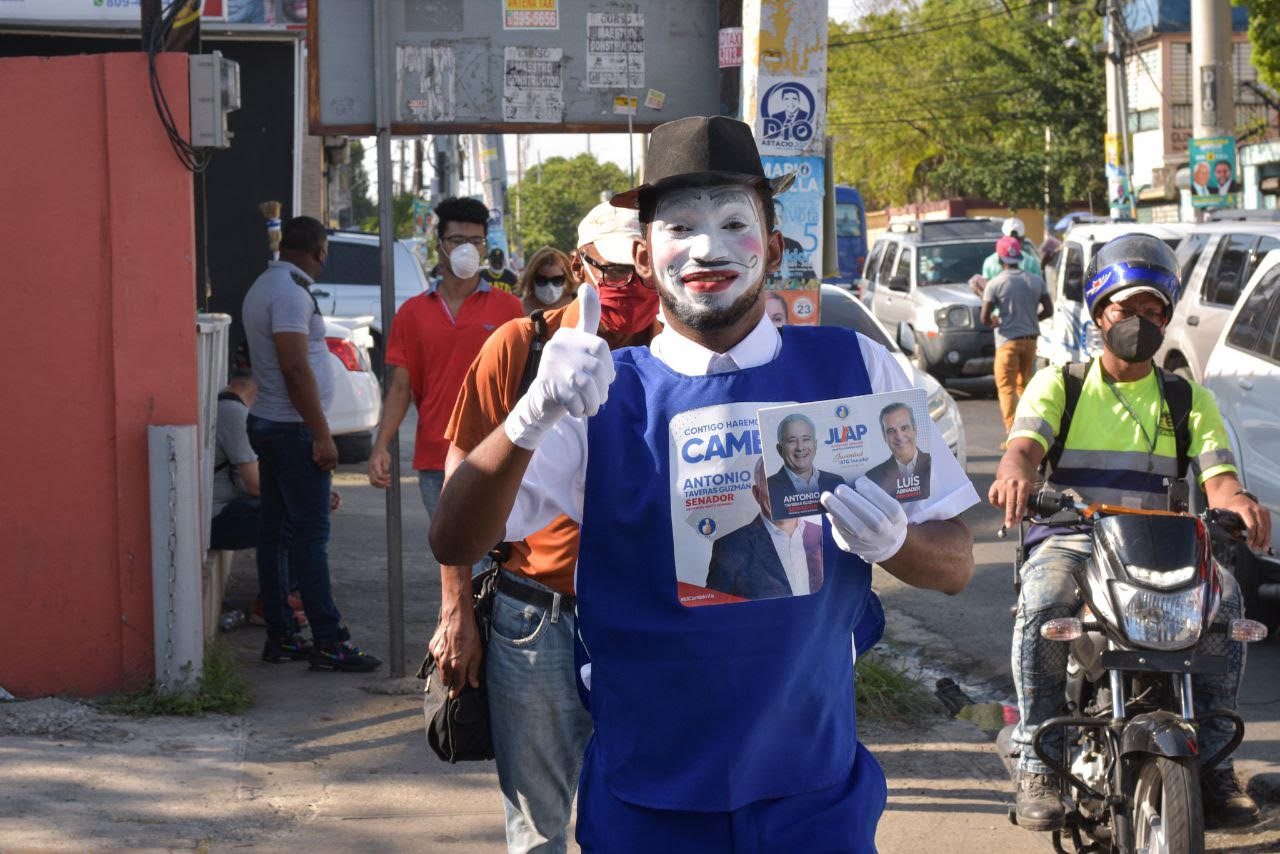 Artistas apoyan candidato senador del PRM Antonio Taveras Guzmán imagen