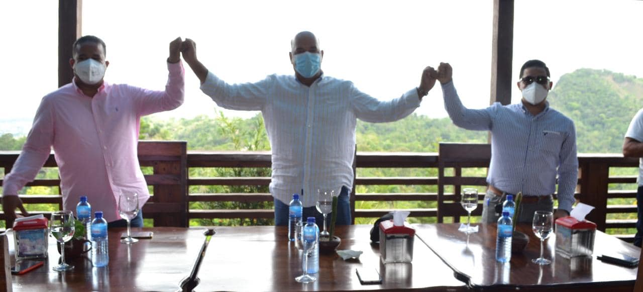 SALCEDO: Alcalde del PLD en Tenares pasa a Fuerza del Pueblo imagen