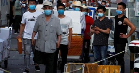 CHINA: Autoridades se movilizan tras nuevo brote de COVID-19 en zonas