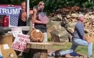 NJ inicia destitución agente que fue captado burlándose de George Floyd