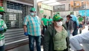 La FP invita a «caravanas» por sectores NY habitan dominicanos