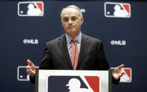 La MLB propone 80% de salarios prorrateados y jugar 72 partidos