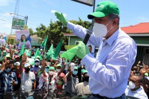 Leonel exige gobierno invierta con transparencia fondos de pensiones