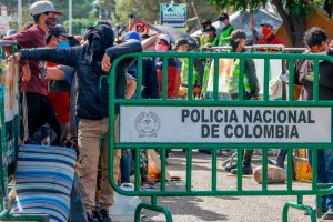 VENEZUELA: Restricciones agravan crisis de migrantes buscan regresar
