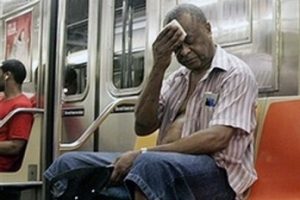 Urgen a tomar precauciones debido al calor peligroso y extremo en NY