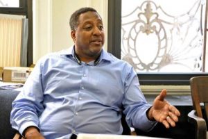 Arrestan al presidente del sindicato de policía de Nueva York por fraude