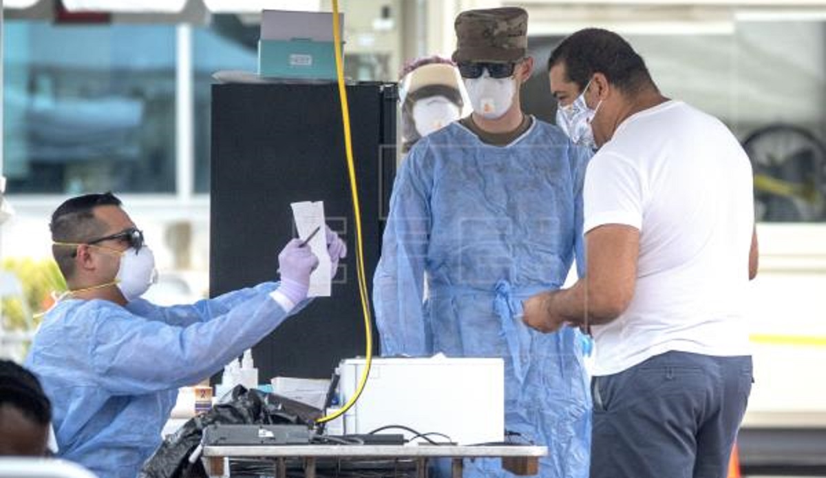 Florida supera a Nueva York con más de 414.000 casos COVID-19 en 24 horas imagen