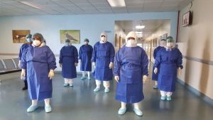 Designan en hospitales en 4 meses 6 mil nuevos médicos y empleados