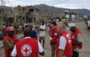 Cruz Roja abre corredor humanitario para llevar ayuda desde la RD a Haití