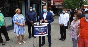Dominicano aspirante a concejal  arremete contra alcalde De Blasio