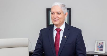 Puello Herrera concluye período comisionado beisbol del Caribe