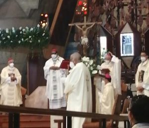 HIGUEY: Posesionan como nuevo obispo a monseñor J. Castro Marte