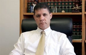 Gobernador Cuomo designa juez dominicano en Corte Suprema NY