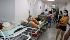Hospitales a punto de colapso debido sobrepoblación de pacientes COVID