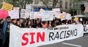 Organizaciones denuncian en el país se practica un «racismo institucional»