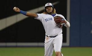 Azulejos trasladan a Vladdy Guerrero Jr. de la antesala a la primera base