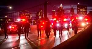 EEUU: Heridos de bala dos policías de Chicago durante un control de tráfico