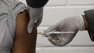 OMS dice garantizará acceso de todos los países a vacuna contra COVID-19 OMS dice garantizará acceso de todos los países a vacuna contra COVID-19