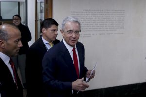 COLOMBIA: Corte llama expresidente Alvaro Uribe a testificar por masacres