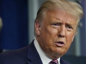 EEUU: Trump llama «radical» y «loca» a Harris; dice llevaría país a depresión