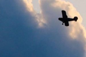 Autoridades buscan una avioneta desapareció en ruta P. Plata-Barahona