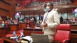 Senador Yvan Lorenzo a Paliza: «No somos resentidos ni amargados»