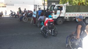 Minusválidos provocaron gran tapón en una importante intersección de SD