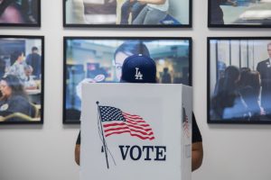 EEUU: Las elecciones dividen a los votantes hispanos