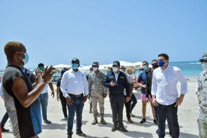 Ministro de Turismo David Collado inspecciones playas del litoral Este