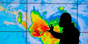 EEUU: Meteorólogos vigilan sistemas de baja presión en el Atlántico