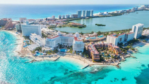 TURISMO: Multan 80 hoteles de
Cancún por violar normas sanidad
