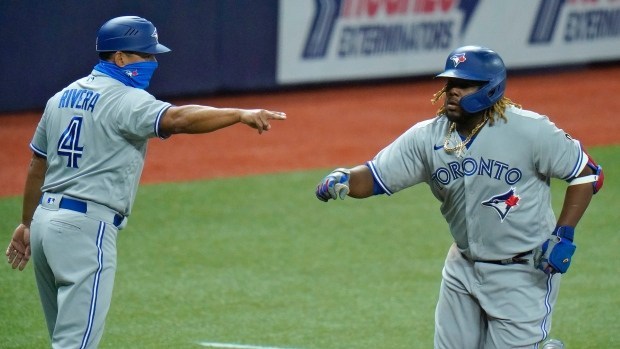 Pedro Severino y Vladimir Guerrero Jr pegan jonrones