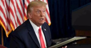 EU: Trump pide despedir a reportera publicó su desprecio a los veteranos