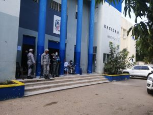 PN apresa 11 haitianos por incidente frente a un cuartel de Monte Cristi