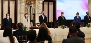 Abinader identifica sectores que necesitan de la inversión privada