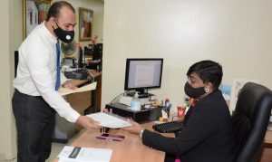 Siguen recibiendo documentos  de aspirantes a miembros de la JCE